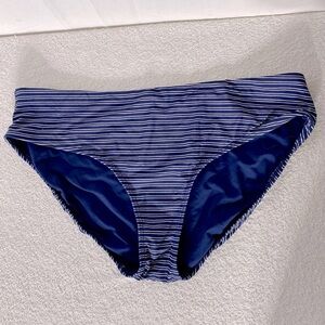5/$25 Women’s Navy White Blue Striped Bikini Bottoms L